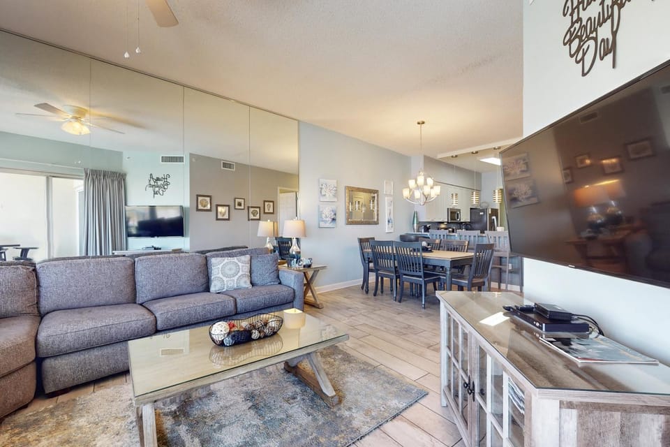 Fourth Floor Amazing Gulf Front Condo Fitness Center Pools Access to beach House in Miramar Beach