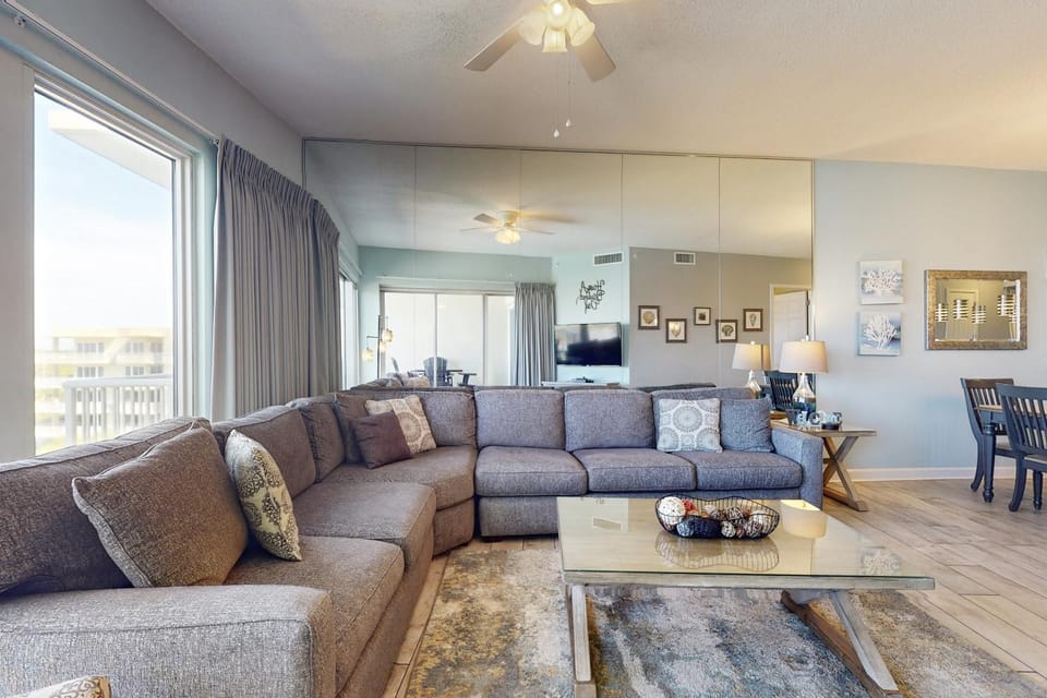 Fourth Floor Amazing Gulf Front Condo Fitness Center Pools Access to beach House in Miramar Beach