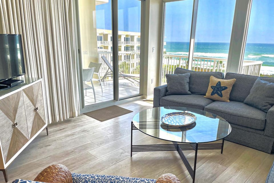 4th Floor Condo with Gulf View Fitness Center Pools Beach Access House in Miramar Beach