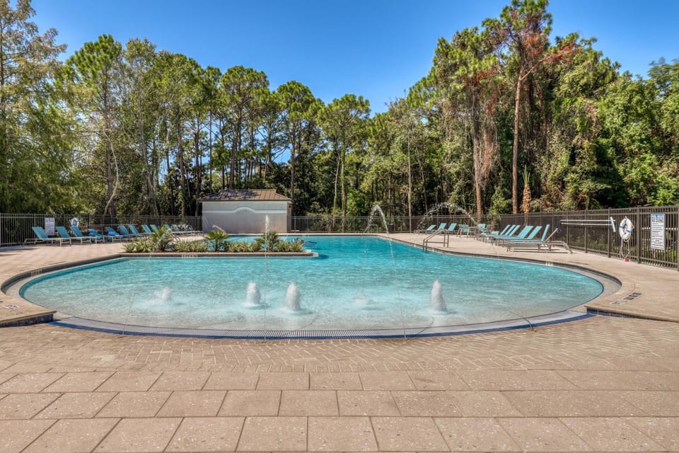 Gorgeous coastal home with shared pool beach access and golf House in Miramar Beach