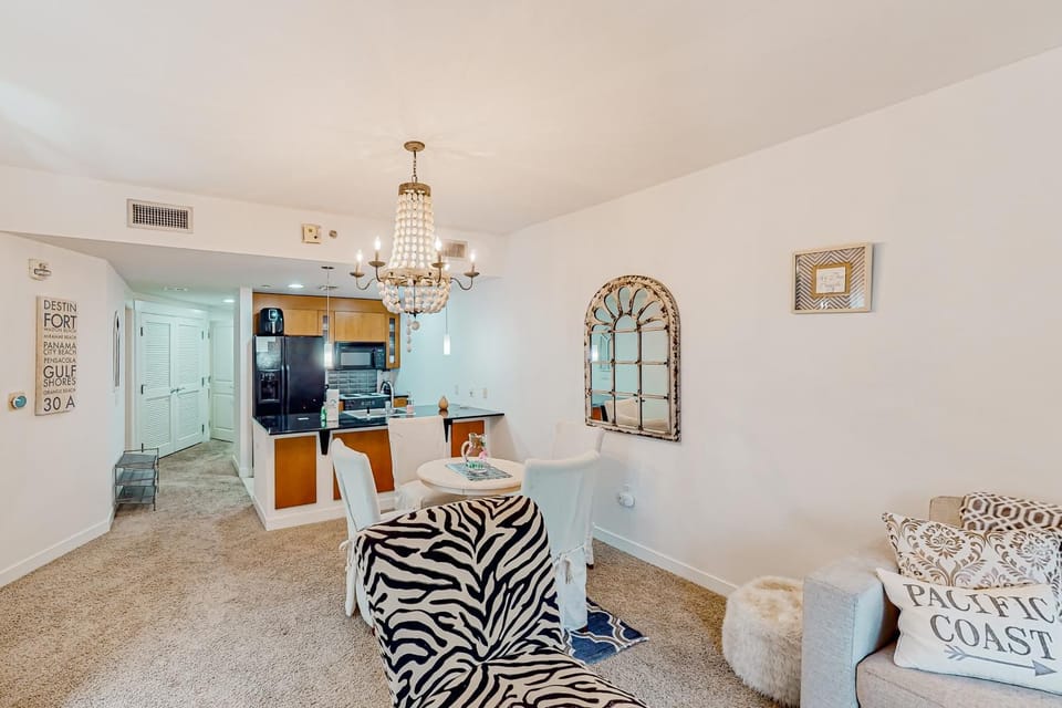 Elegant condo at the Village of Baytowne Wharf with pool hot tub & tennis House in Miramar Beach