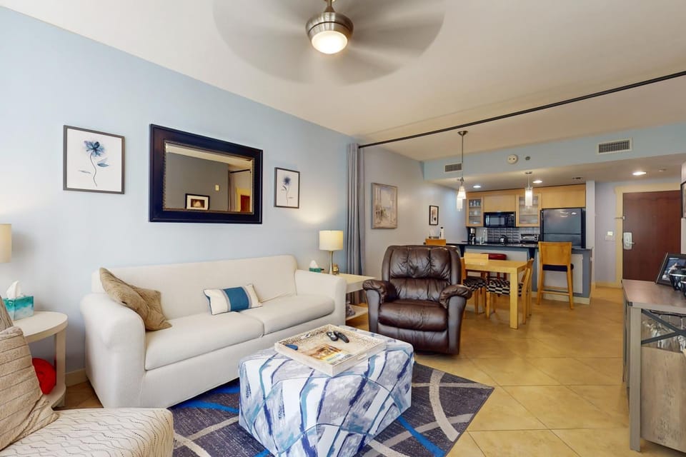 2nd-floor resort condo with balcony on-site pool golf tennis & beach access House in Miramar Beach
