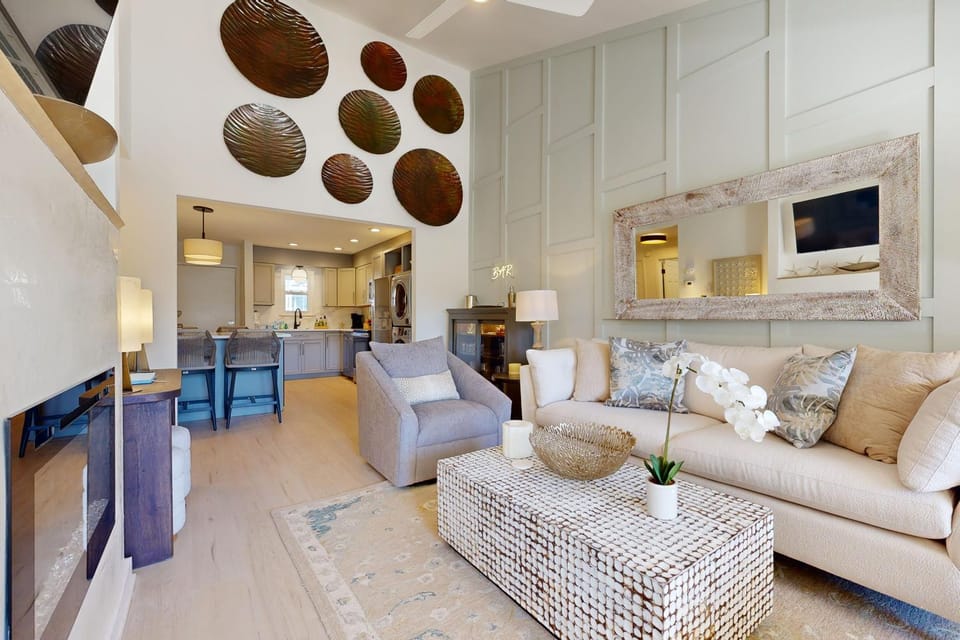 Courtyard view condo with private beach access private balcony & free WiFi House in Seagrove Beach