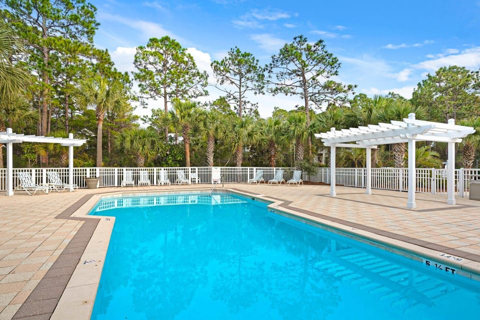 Coastal haven near the beach off scenic 30A with two pools & porch- dog-friendly House in Seagrove Beach