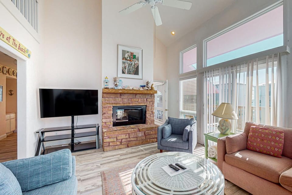 Gulf view home across the street from the beach - walk to shops restaurants House in South Walton County