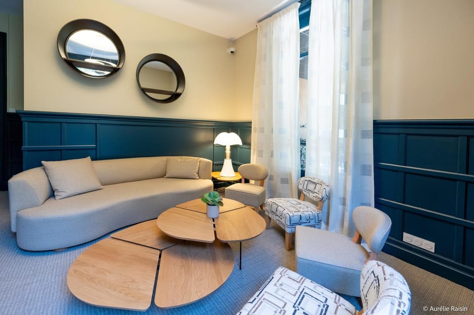 Property building, Living room