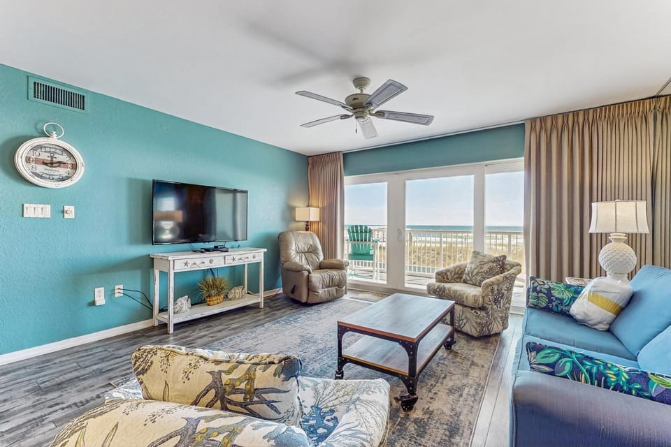 Second floor oceanfront condo with ocean view balcony central AC & pool access House in Okaloosa Island