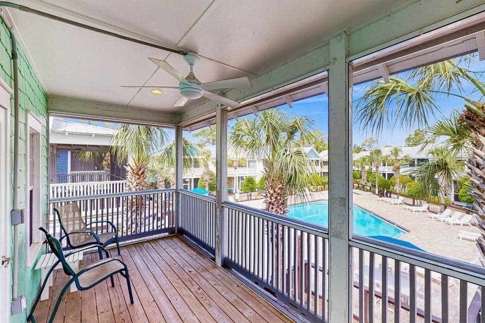 Welcoming Cottage with Hot Tub - 1 Mile to Windmark Beach House in Florida