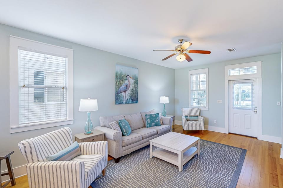 Dog-friendly home with hot tub - beach access one mile away House in Florida