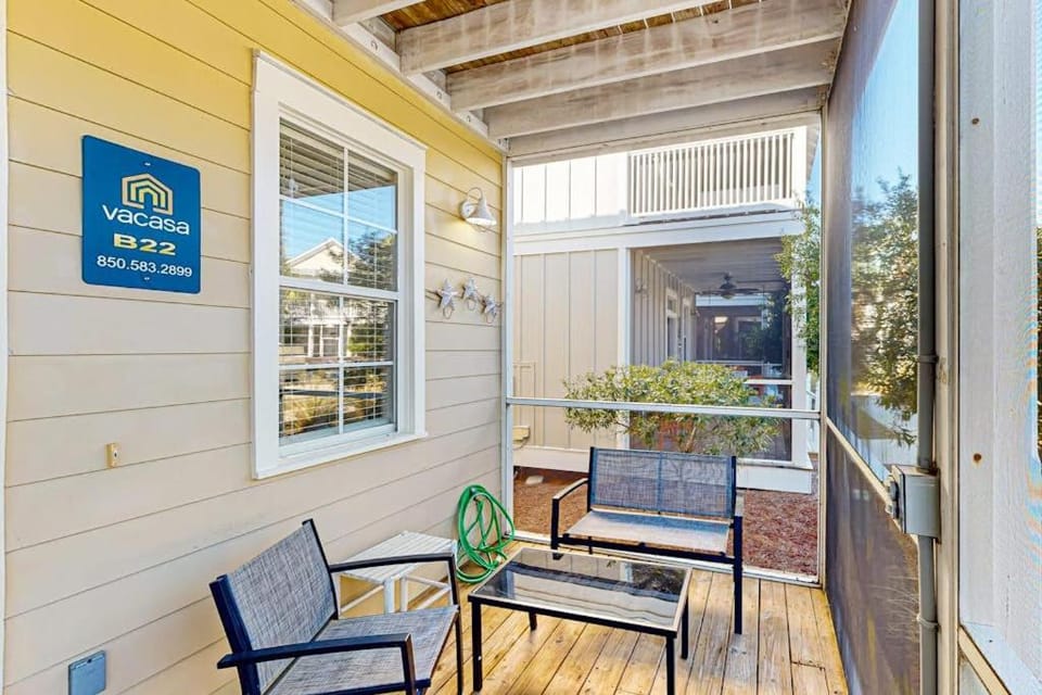 Dog-friendly home with hot tub - beach access one mile away House in Florida