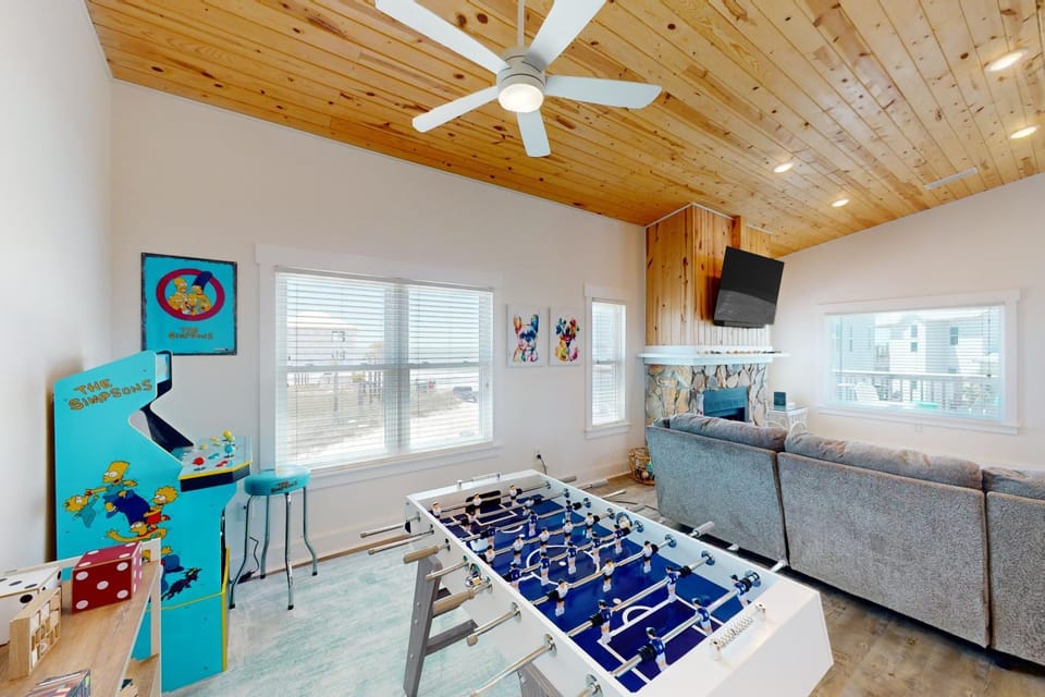 Cozy Gulf-View Beach House with Foosball Patio AC & washer&dryer - Pets Welcome House in Florida