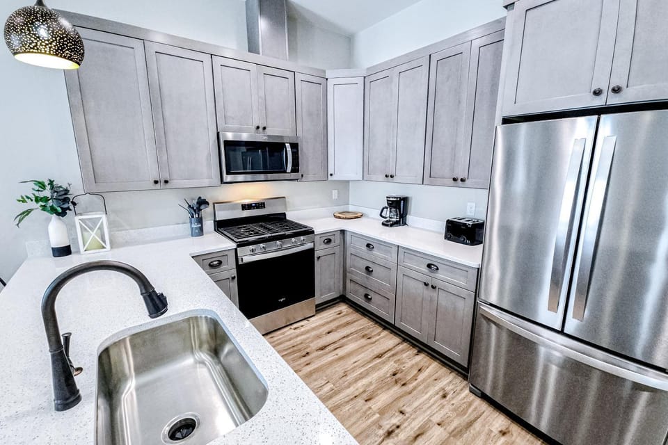 Dog-friendly home with two full kitchens balcony AC washers & dryers House in Port Saint Joe