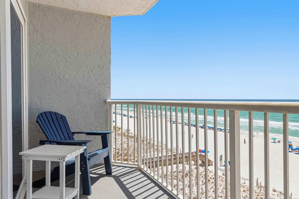 Islander W 601 Beachfront resort condo with pool beach access BBQ area gym House in Okaloosa Island
