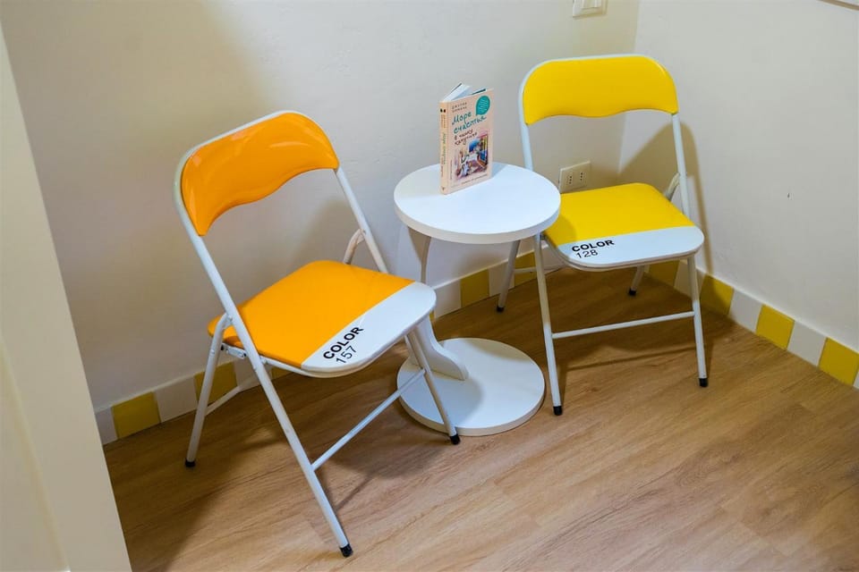 Playful twin room with en suite bathroom - ColivingFlorence VdM Apartment in Florence