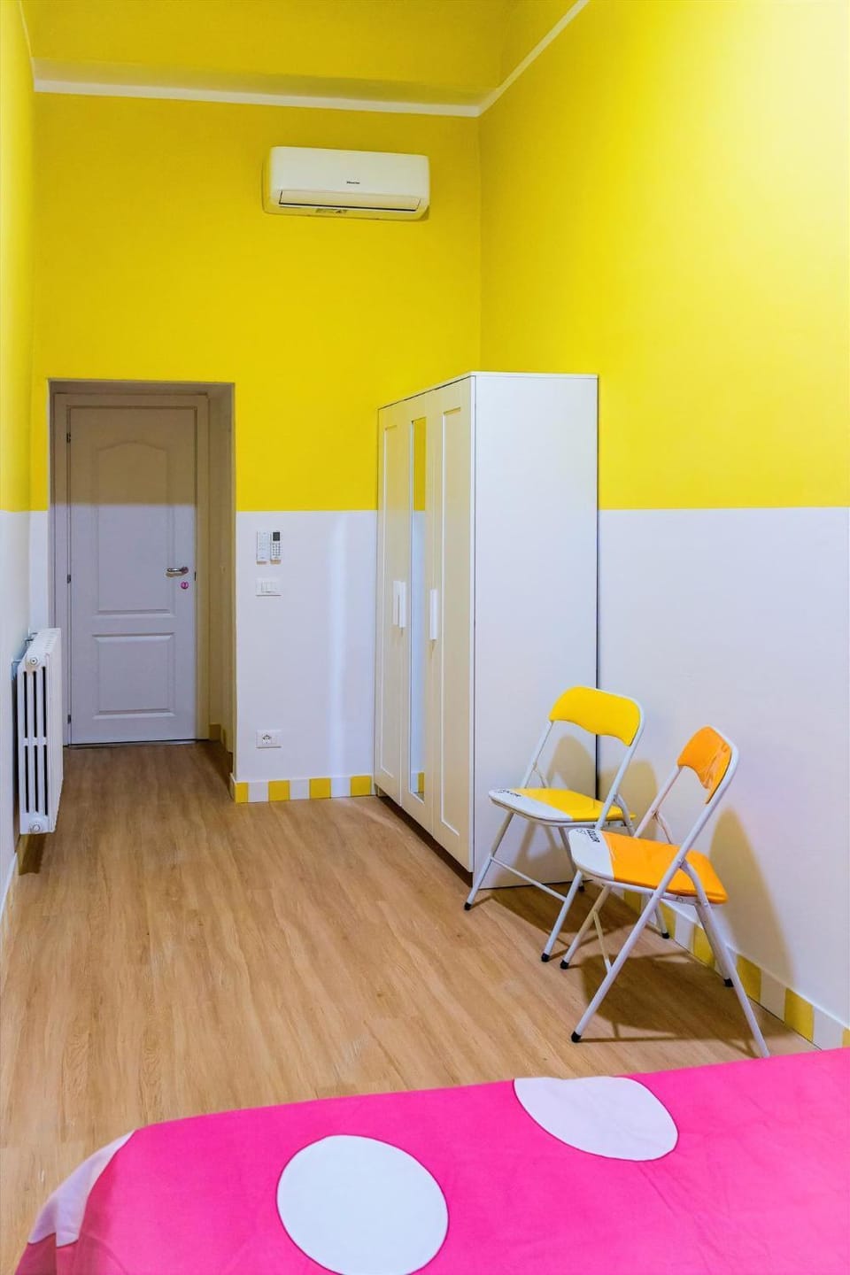 Playful twin room with en suite bathroom - ColivingFlorence VdM Apartment in Florence