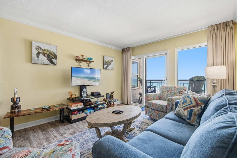 Getaway with beautiful Gulf-front view pool gym & seasonal beach service House in Okaloosa Island