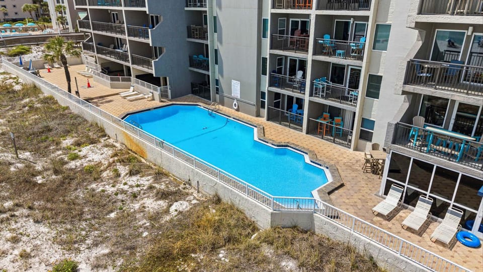 Getaway with beautiful Gulf-front view pool gym & seasonal beach service House in Okaloosa Island