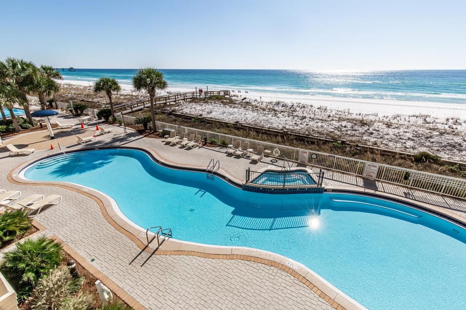 Pretty Gulf Front Condo Fun Amenities Nearby Shopping & Dining Apartment in Okaloosa Island