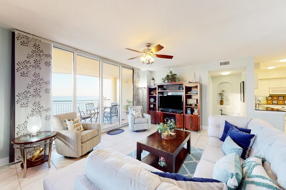 Renovated Gulf-Front Condo with Beach Access Shared Pools Hot Tub & Free WiFi House in Perdido Key