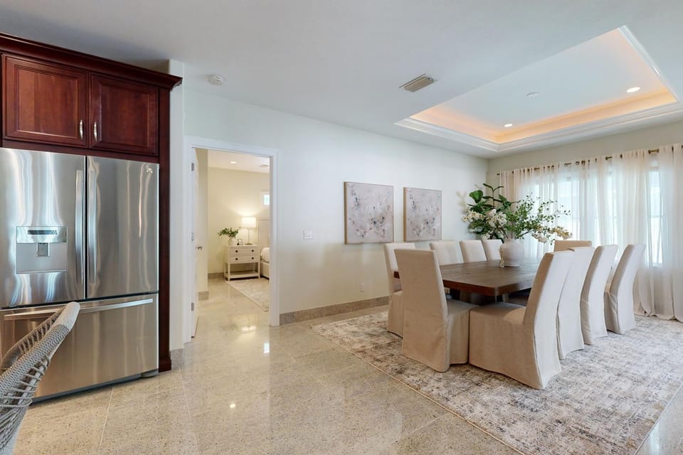 Lovely house with private saltwater pool & screened lanai - snowbird-friendly House in Fort Walton Beach