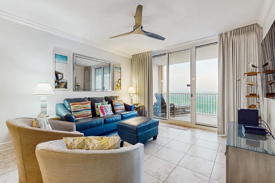 Modern Beachfront Condo with Shared Pools Nearby Activities Shops Restaurants House in Okaloosa Island