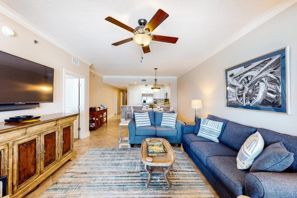 Gulf Gem with Shared Pool Hot Tub Fast WiFi Fantastic Views & Private Balcony House in Okaloosa Island