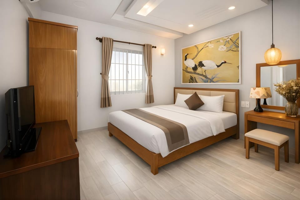 Bed, TV and multimedia, Photo of the whole room, Bedroom