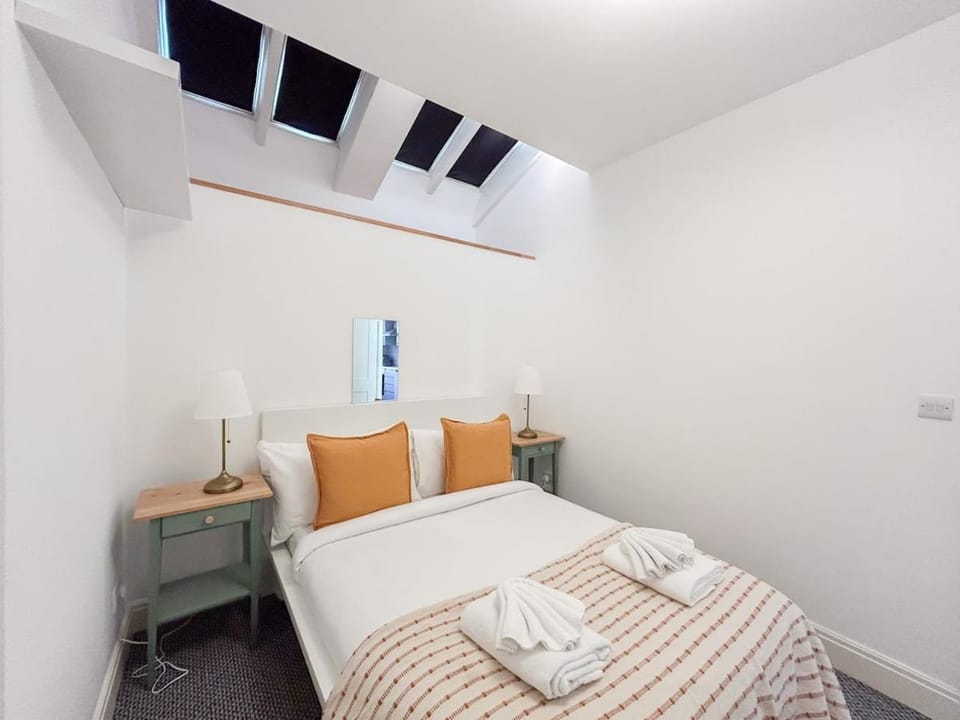 Stylish Camden Apartment C8 Apartment in London Borough of Islington