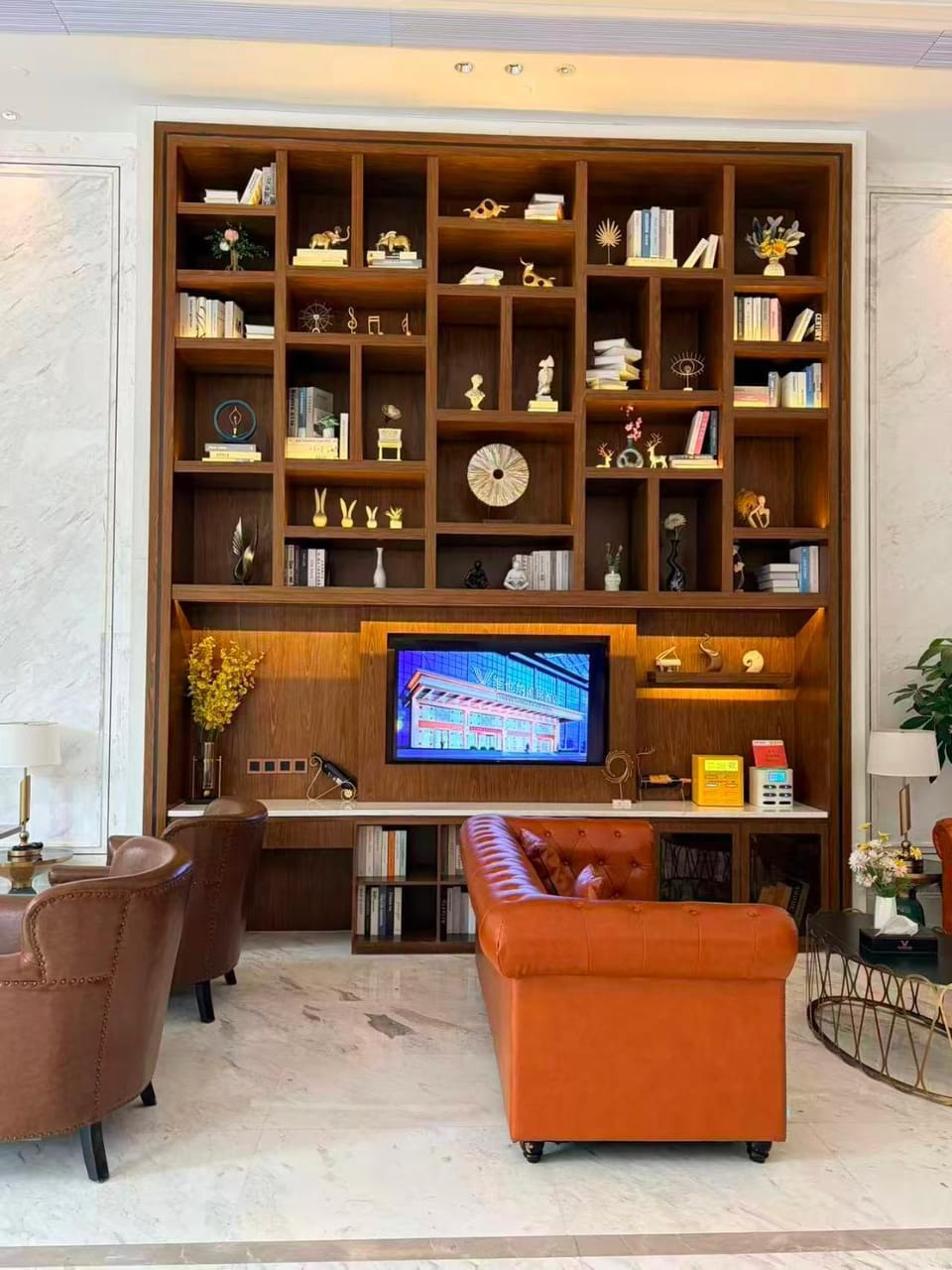 TV and multimedia, Seating area