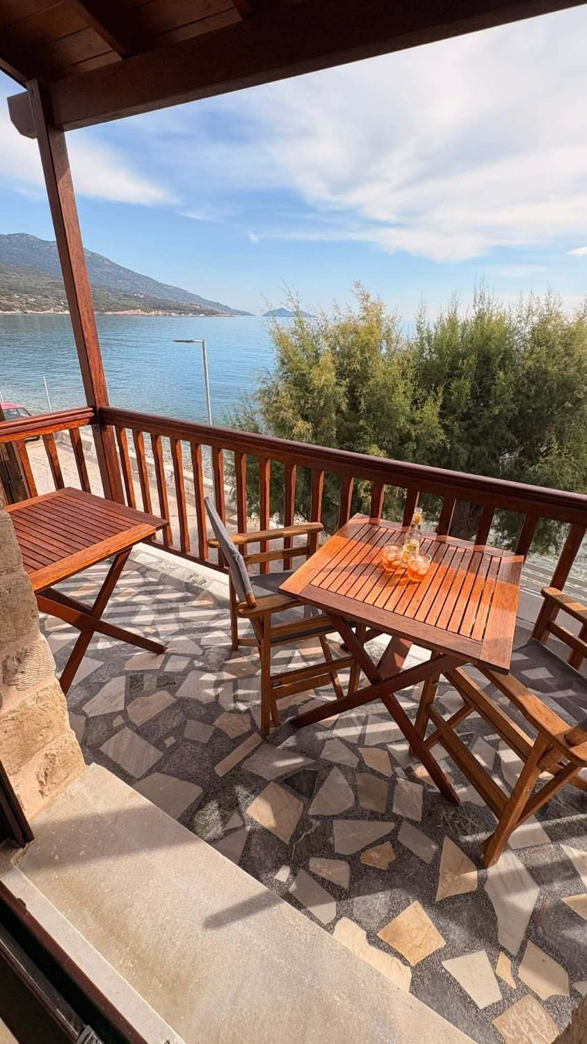 Patio, Day, Natural landscape, View (from property/room), Balcony/Terrace, Balcony/Terrace, Seating area, Dining area, Sea view, Sea view, Location