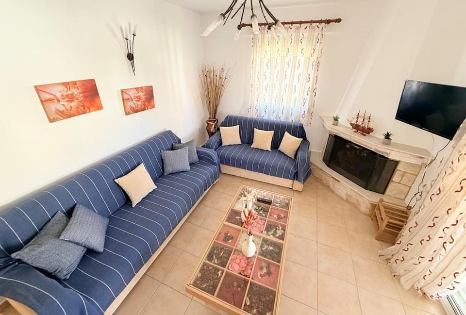 Polichrono Summer Escape 2BR 200m to Beach House in Halkidiki