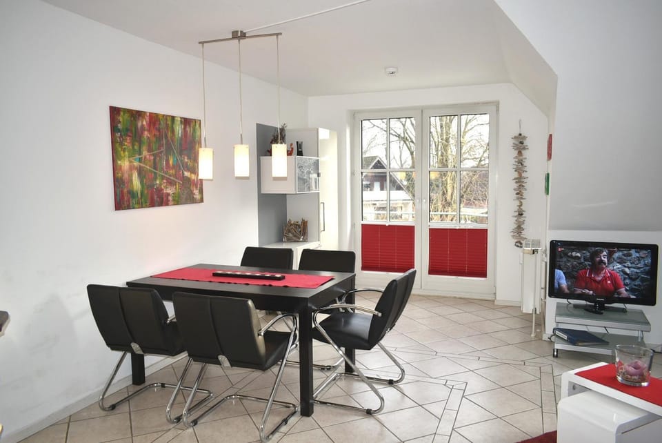 TV and multimedia, Living room, Dining area