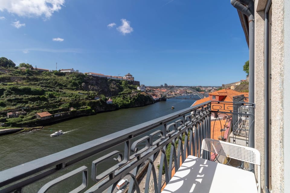 Douro & Bridge Views l Boutique Apartments by Lovelystay Apartment in Porto