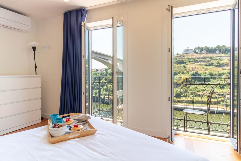 Bed, River view, air conditioner