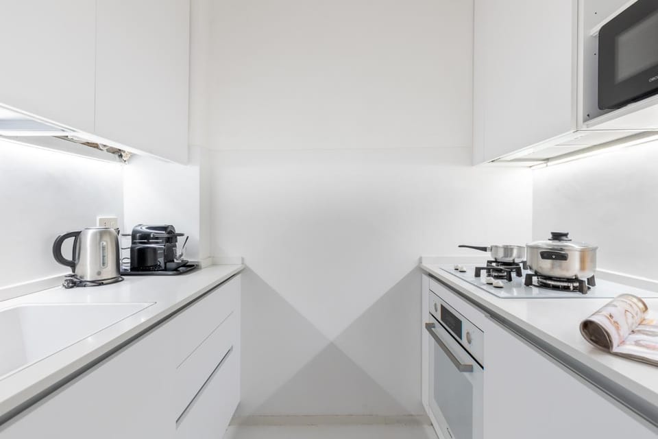 Kitchen or kitchenette, kitchen, kitchen
