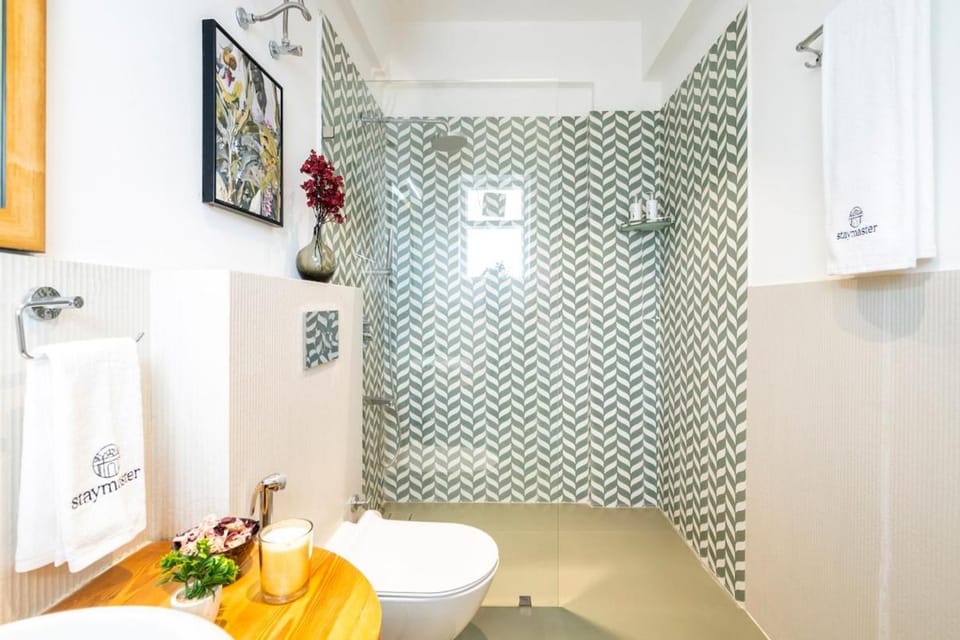 Staymaster Solintra C401 - Pool Apartment in Goa, India