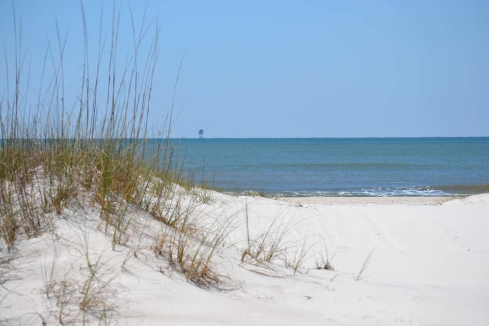 Gulf view duplex with multi-level balcony hot tub House in Alabama