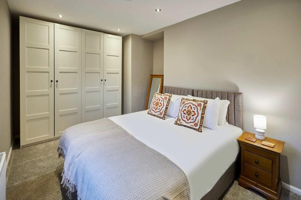 Bed, Bedroom, wardrobe