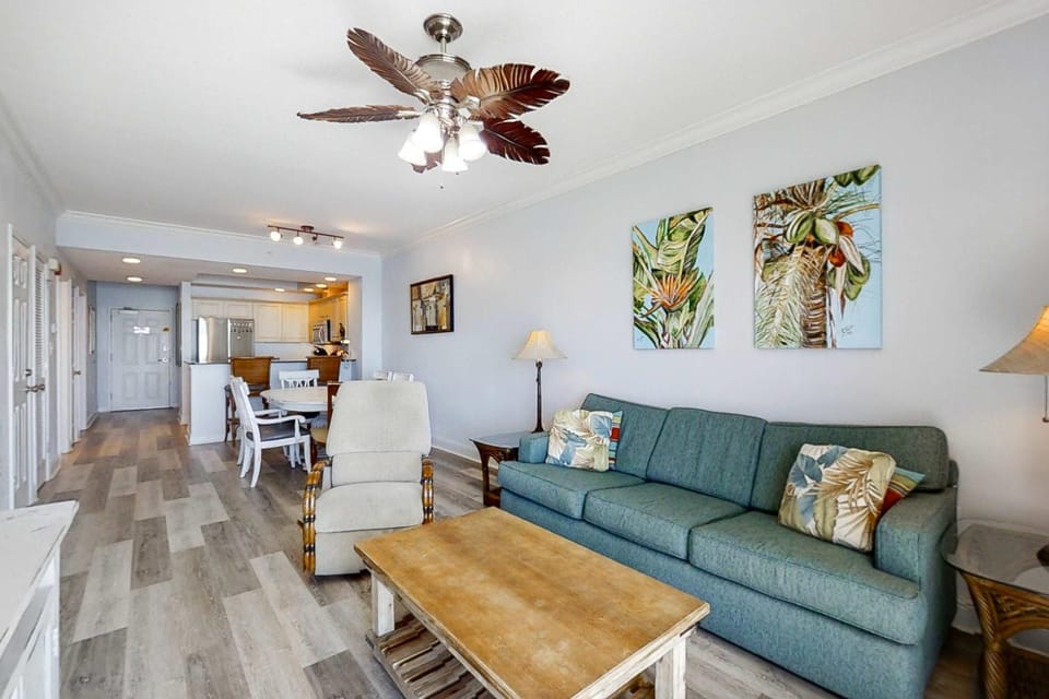 Beachfront Condo wLarge Balcony Shared Hot Tub Pool Sauna Free WiFi AC House in West Beach