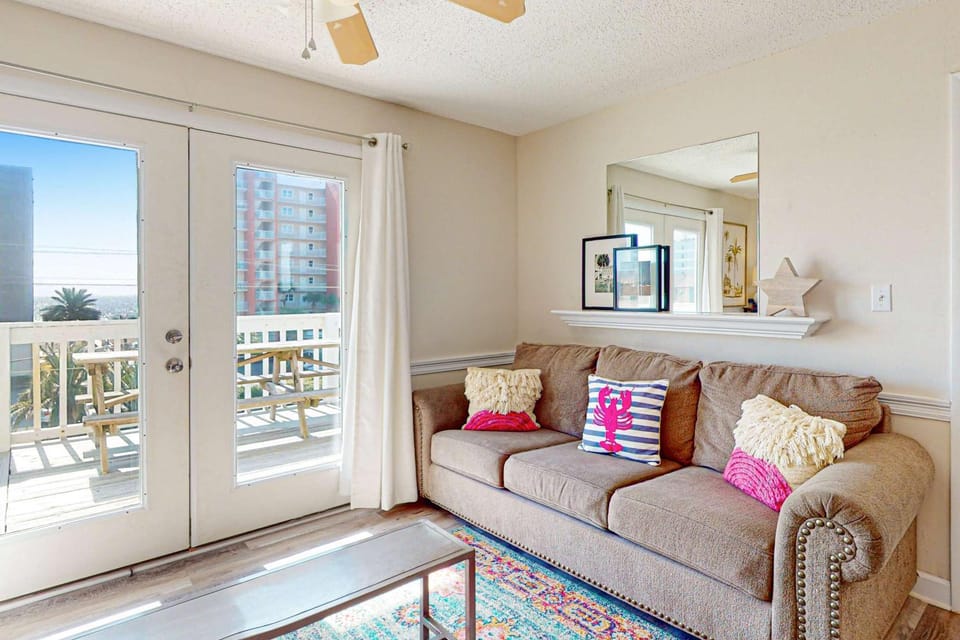 Top-floor condo with pool & great views - close to the beach House in West Beach