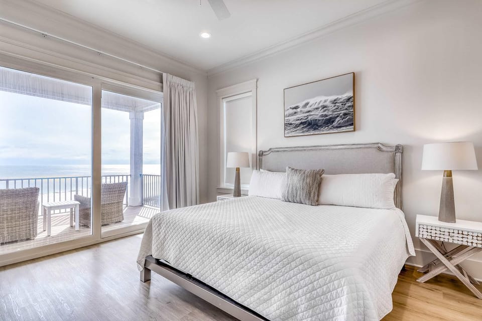 Elegant beachfront home w private plunge pool - steps from the sand House in Orange Beach