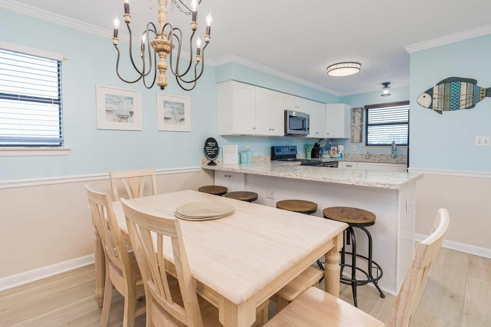 Coastal condo with special fall & winter rates House in Orange Beach