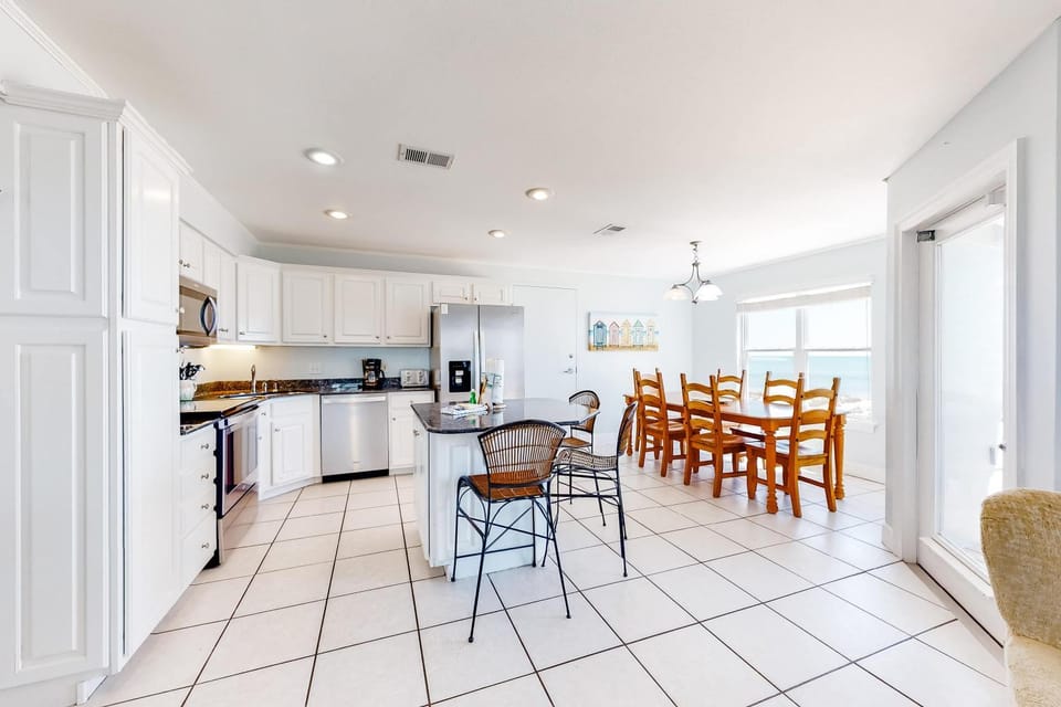 Gulf-front home on the beach with 3-tier deck Gulf views & pool access House in Orange Beach