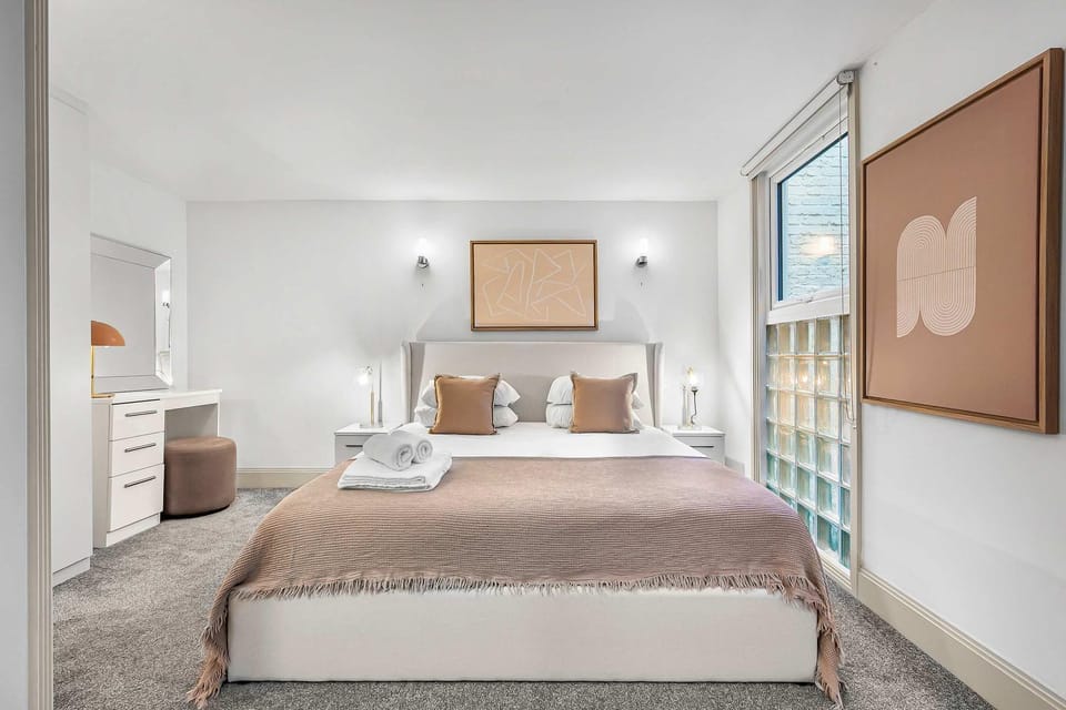 Stylish 1-Bed Soho Apartment - Sleeps 4 - West End Apartment in City of Westminster