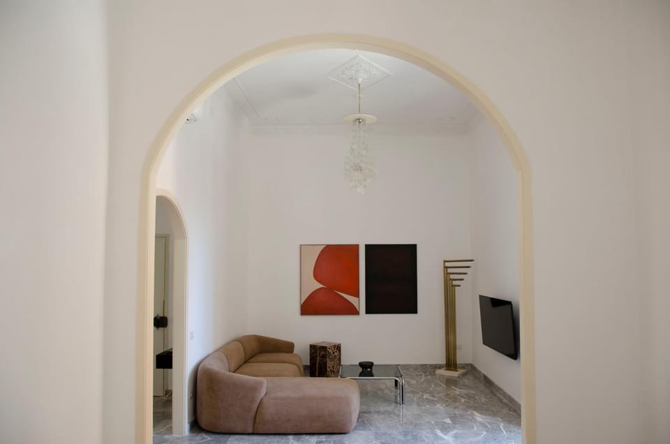 Living room, Seating area