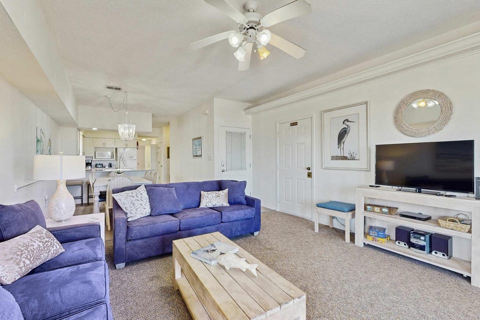 Large Gulf front rental on the beach near Gulf Shores restaurants & activities House in West Beach