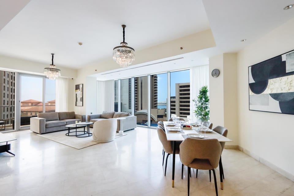 TV and multimedia, Living room, Dining area