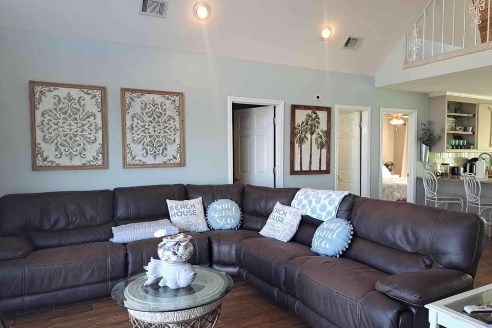 Dog friendly home with private beach internet and washer and dryer House in West Beach