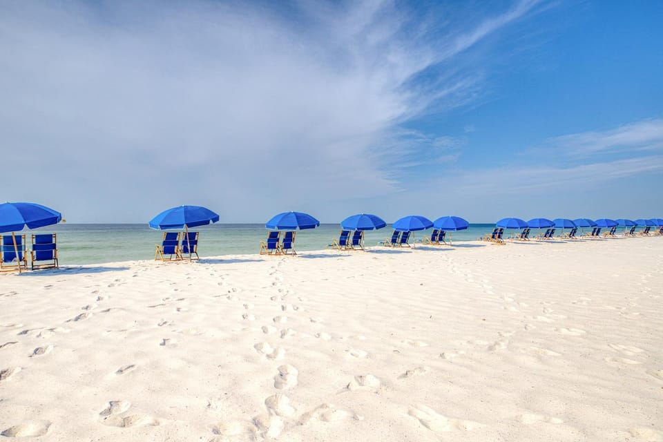 Gulf front condo with beach views pools & free WiFi House in Orange Beach