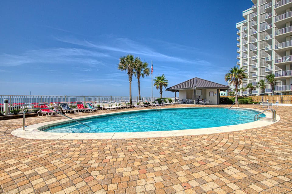 Gulf Front Condo with Shared Pools Hot Tub Tennis & Fitness Room House in Orange Beach